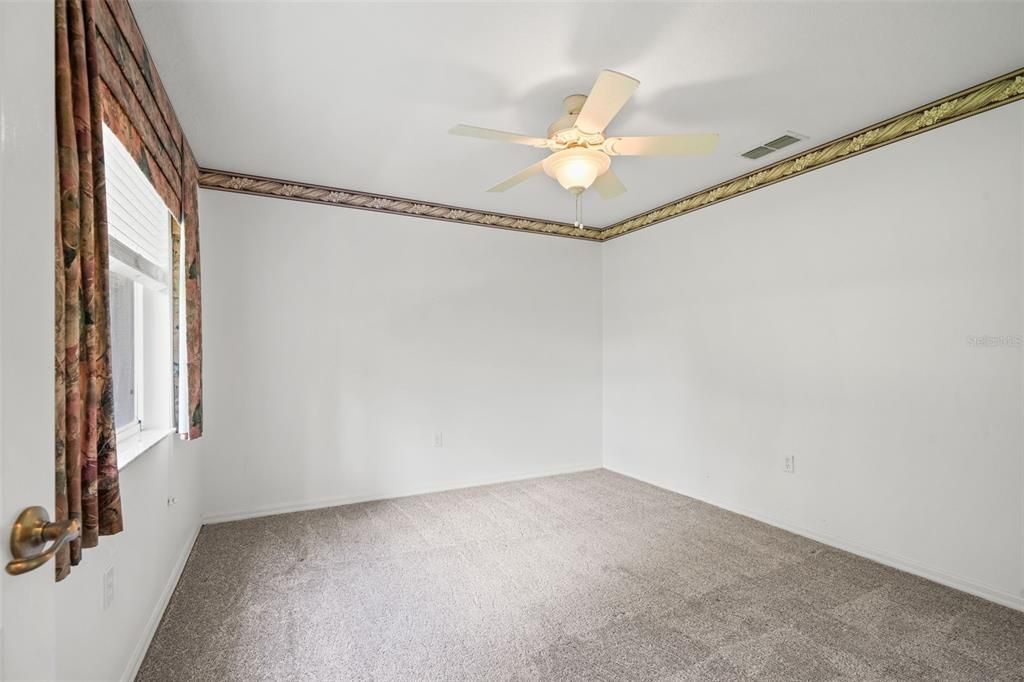 For Sale: $460,000 (4 beds, 3 baths, 2211 Square Feet)