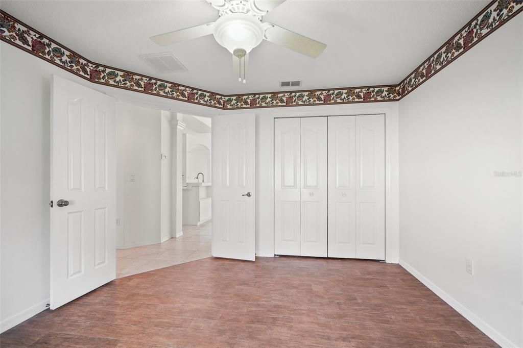 For Sale: $460,000 (4 beds, 3 baths, 2211 Square Feet)