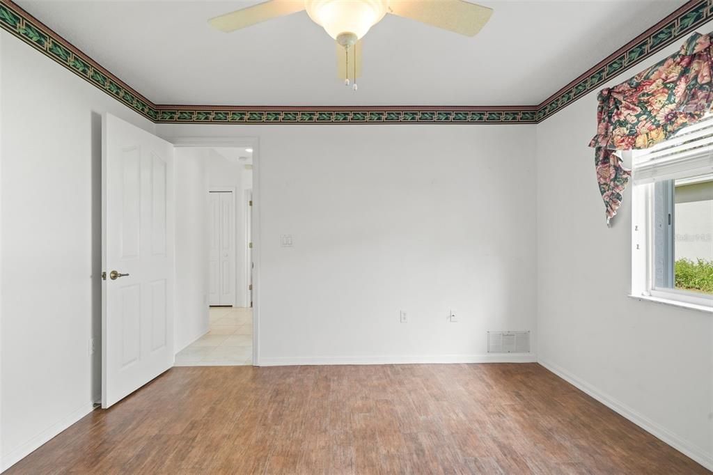 For Sale: $460,000 (4 beds, 3 baths, 2211 Square Feet)