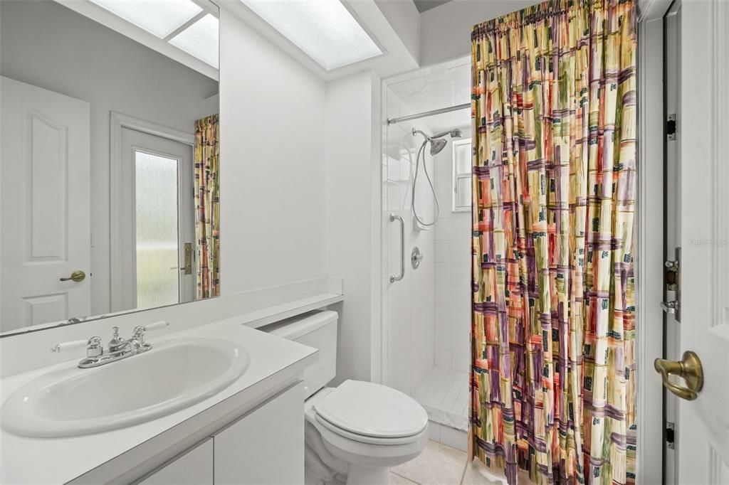 For Sale: $460,000 (4 beds, 3 baths, 2211 Square Feet)