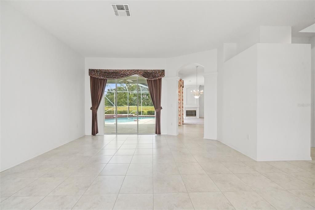 For Sale: $460,000 (4 beds, 3 baths, 2211 Square Feet)