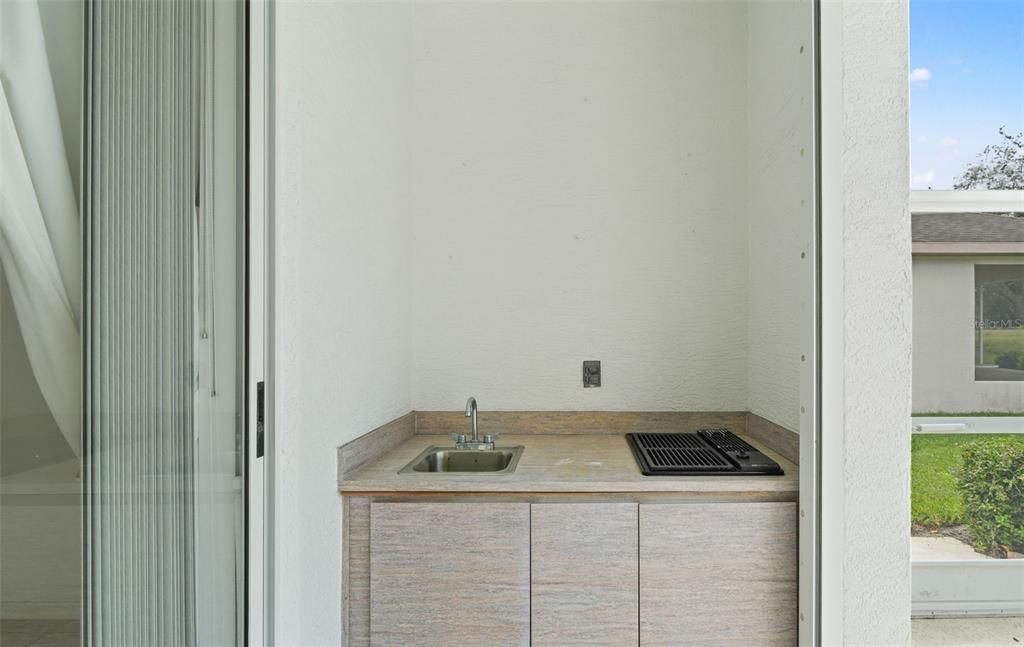 For Sale: $460,000 (4 beds, 3 baths, 2211 Square Feet)