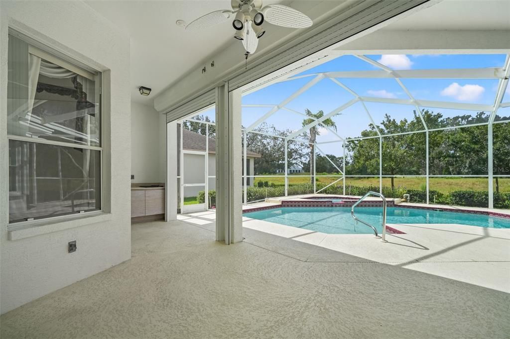 For Sale: $460,000 (4 beds, 3 baths, 2211 Square Feet)