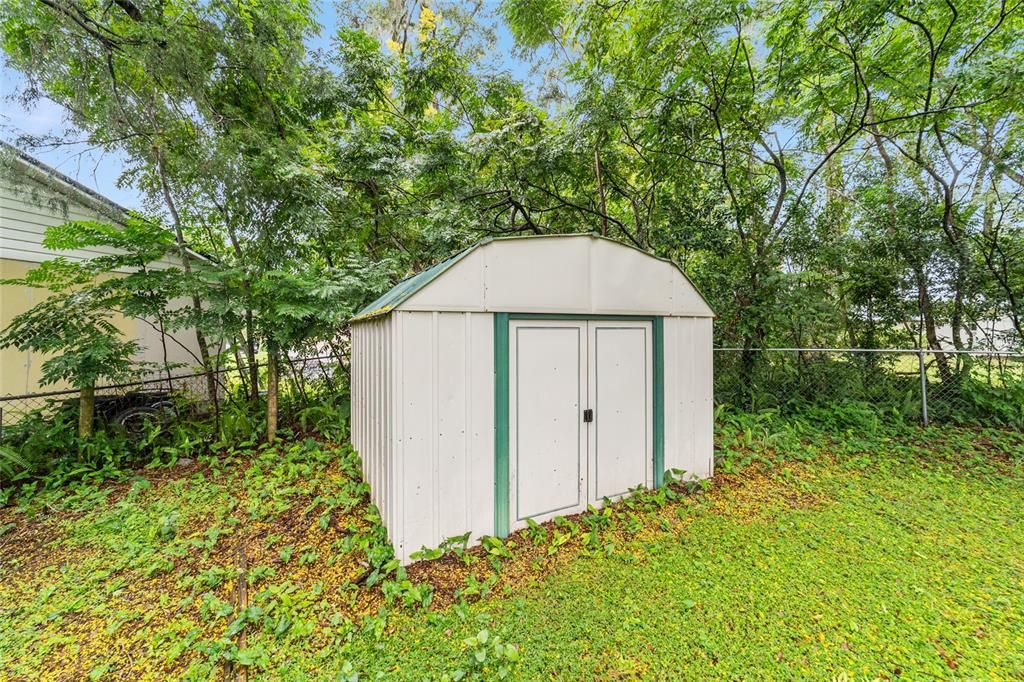 Active With Contract: $185,000 (3 beds, 1 baths, 1411 Square Feet)