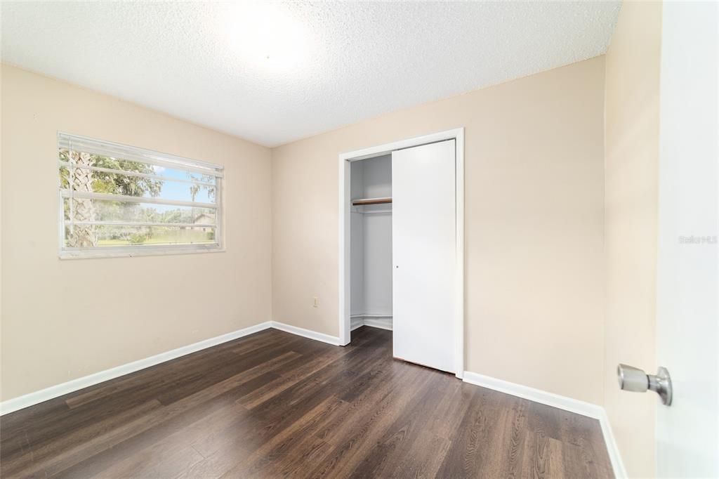 Active With Contract: $185,000 (3 beds, 1 baths, 1411 Square Feet)