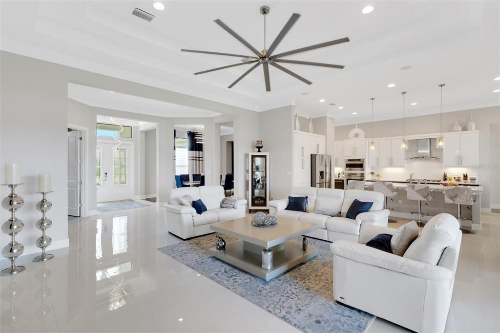 For Rent: $6,200 (3 beds, 4 baths, 3663 Square Feet)