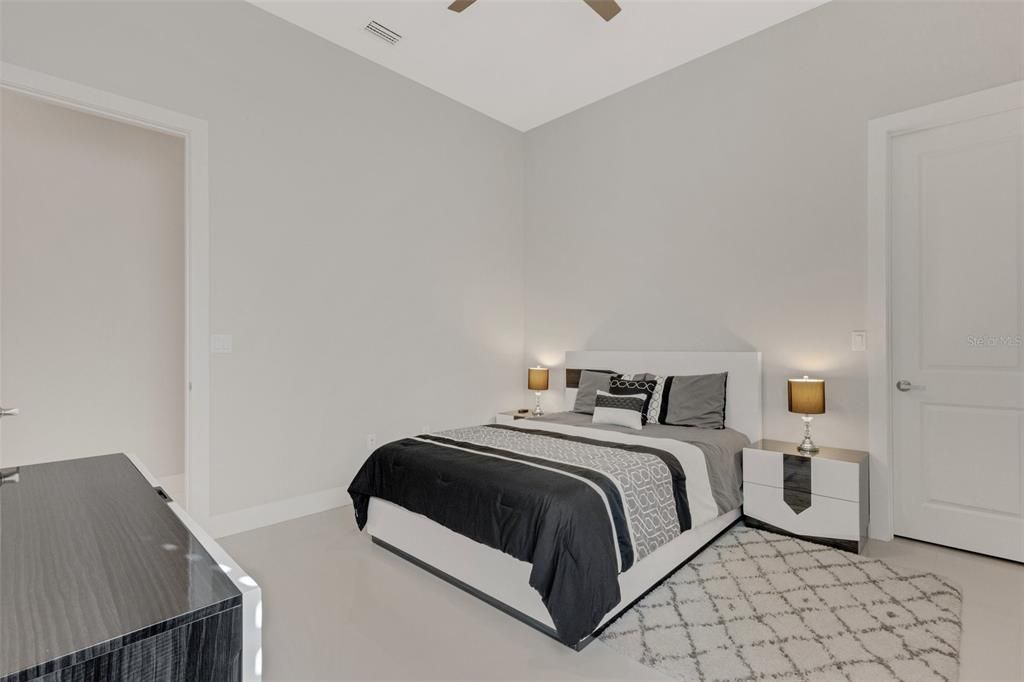 For Rent: $6,200 (3 beds, 4 baths, 3663 Square Feet)