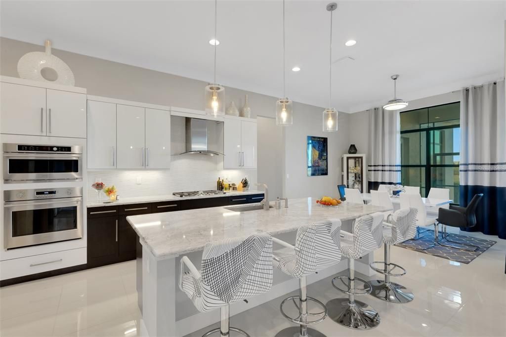 For Rent: $6,200 (3 beds, 4 baths, 3663 Square Feet)