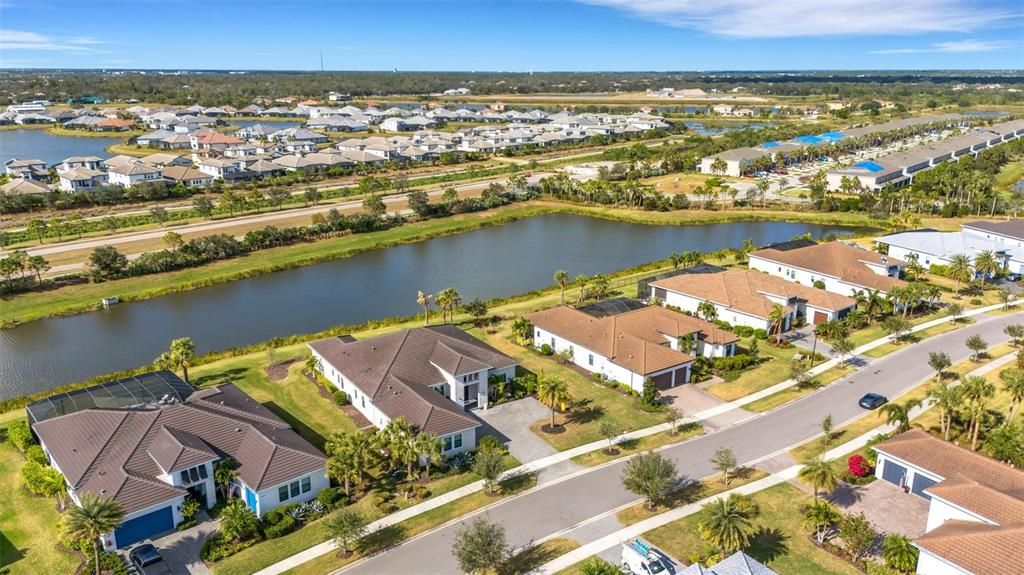 For Rent: $6,200 (3 beds, 4 baths, 3663 Square Feet)