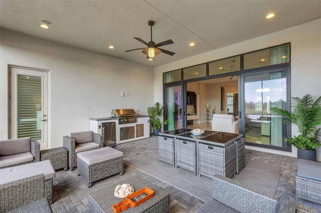 For Rent: $6,200 (3 beds, 4 baths, 3663 Square Feet)