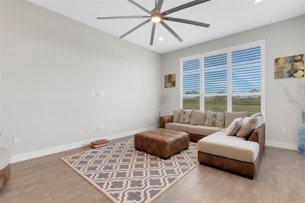 For Rent: $6,200 (3 beds, 4 baths, 3663 Square Feet)