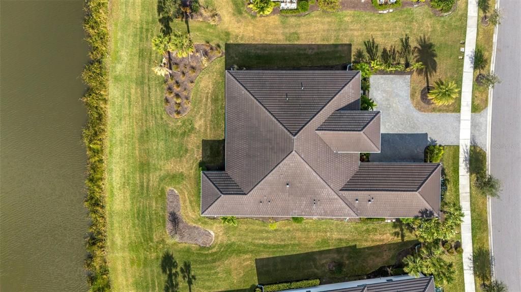 For Rent: $6,200 (3 beds, 4 baths, 3663 Square Feet)