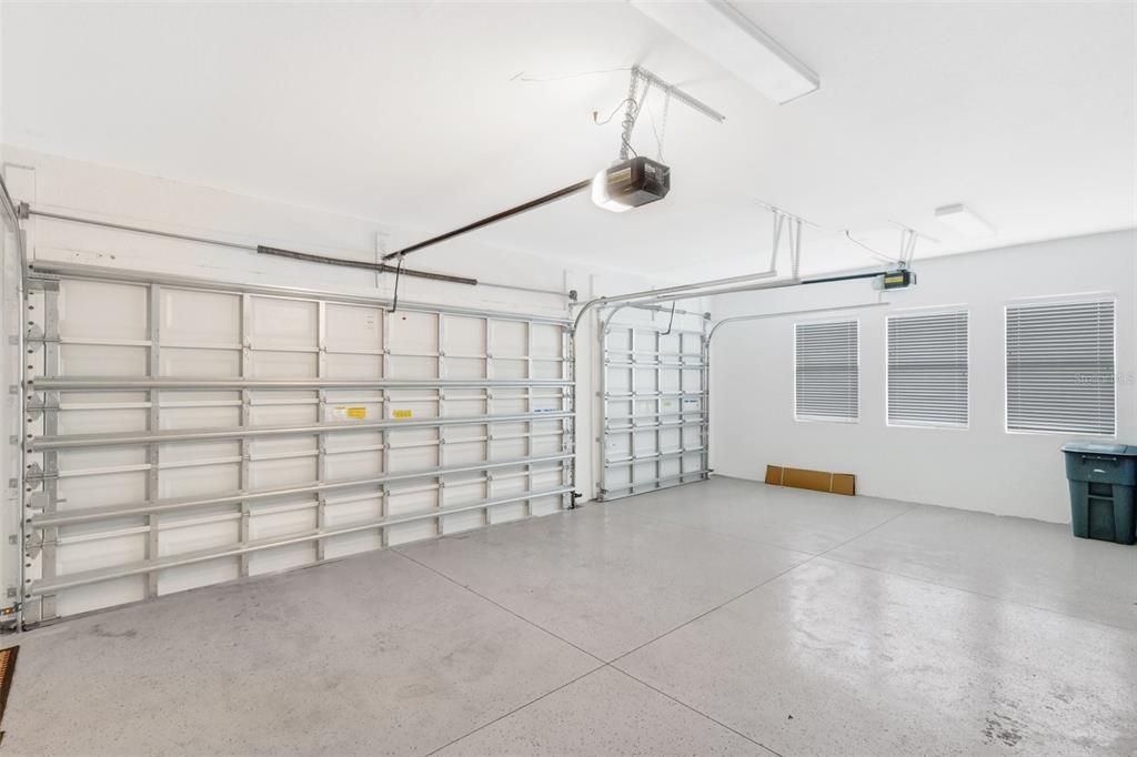 For Rent: $6,200 (3 beds, 4 baths, 3663 Square Feet)