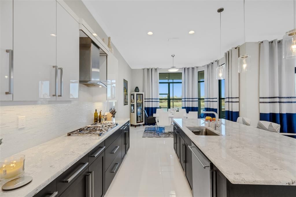 For Rent: $6,200 (3 beds, 4 baths, 3663 Square Feet)