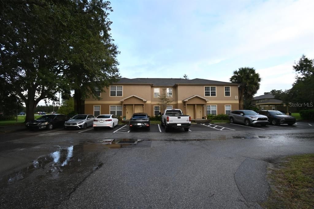 For Rent: $1,700 (3 beds, 2 baths, 1205 Square Feet)