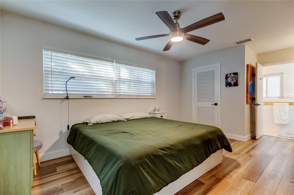 Active With Contract: $730,000 (3 beds, 3 baths, 1848 Square Feet)