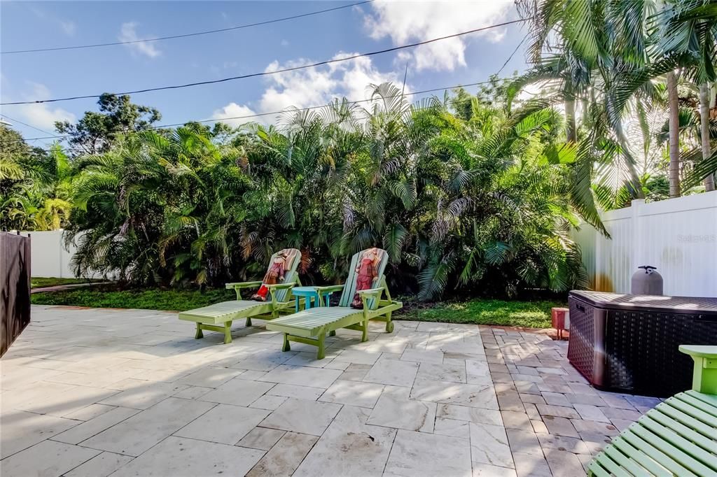 Active With Contract: $730,000 (3 beds, 3 baths, 1848 Square Feet)