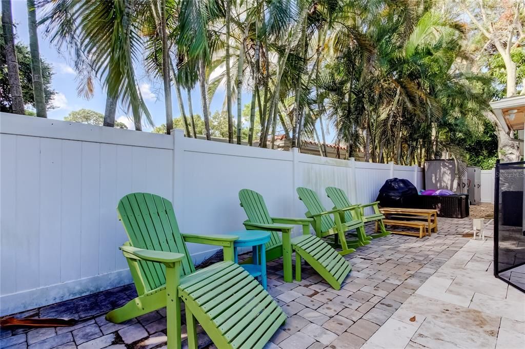 Active With Contract: $730,000 (3 beds, 3 baths, 1848 Square Feet)