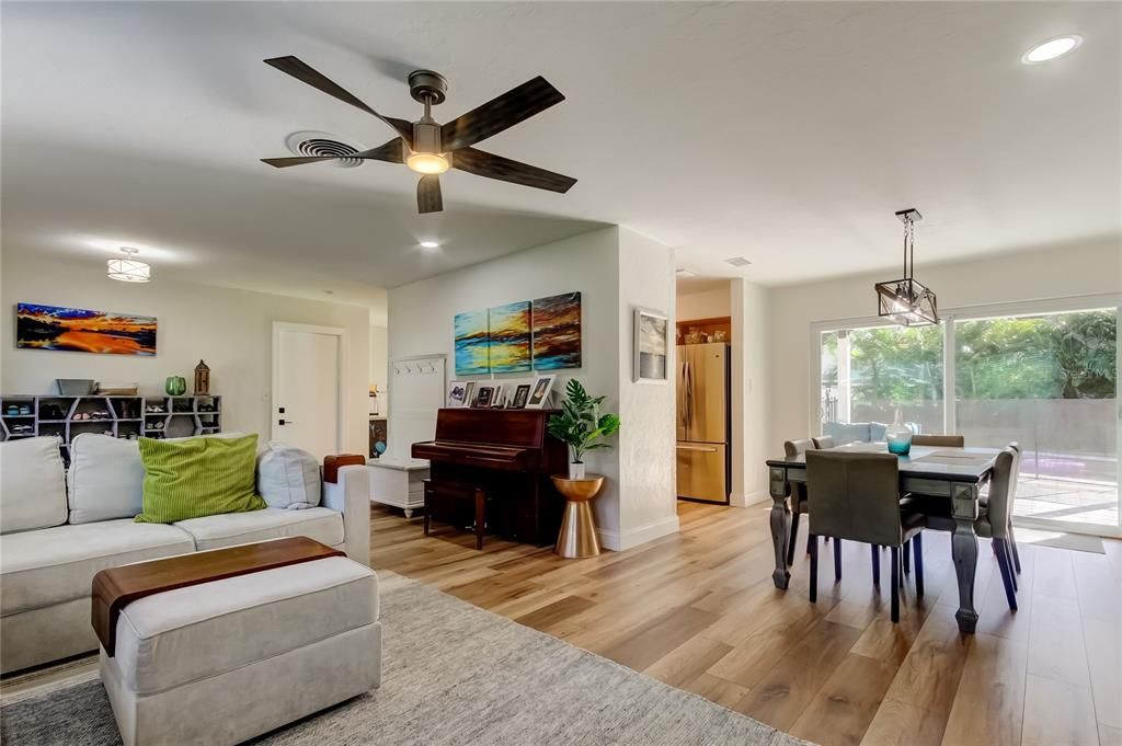 Active With Contract: $730,000 (3 beds, 3 baths, 1848 Square Feet)