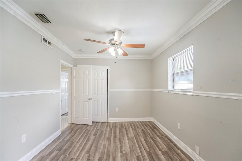 For Sale: $500,000 (3 beds, 2 baths, 1296 Square Feet)