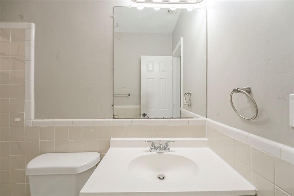 For Sale: $500,000 (3 beds, 2 baths, 1296 Square Feet)