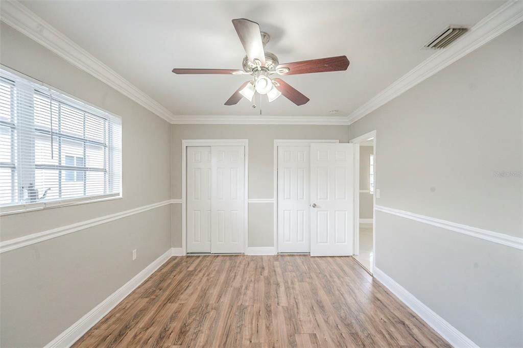 For Sale: $500,000 (3 beds, 2 baths, 1296 Square Feet)