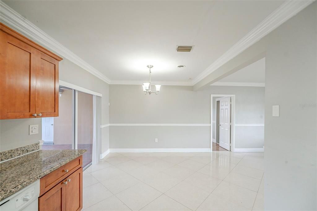 For Sale: $500,000 (3 beds, 2 baths, 1296 Square Feet)