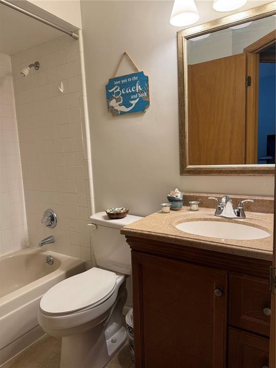 待售: $209,900 (2 贝兹, 2 浴室, 1056 平方英尺)