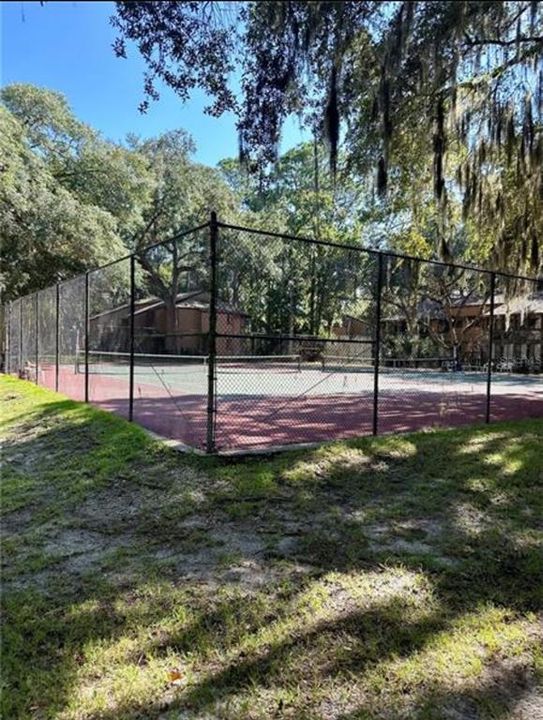 待售: $209,900 (2 贝兹, 2 浴室, 1056 平方英尺)