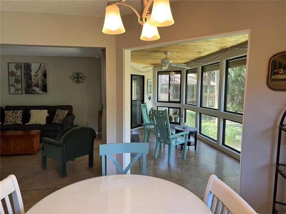 待售: $209,900 (2 贝兹, 2 浴室, 1056 平方英尺)