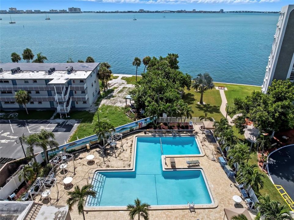 На продажу: $235,000 (2 спален, 2 ванн, 1250 Квадратных фут)