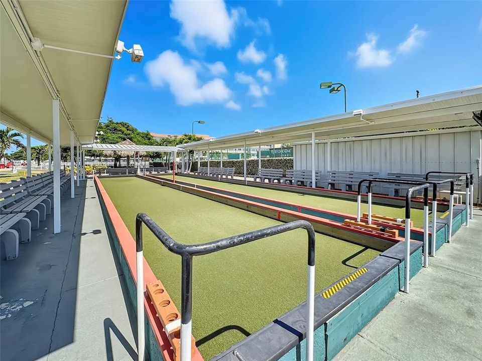 На продажу: $235,000 (2 спален, 2 ванн, 1250 Квадратных фут)