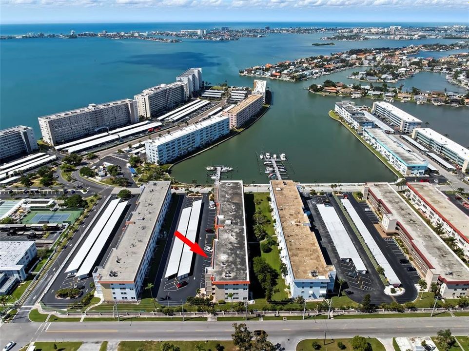 На продажу: $235,000 (2 спален, 2 ванн, 1250 Квадратных фут)