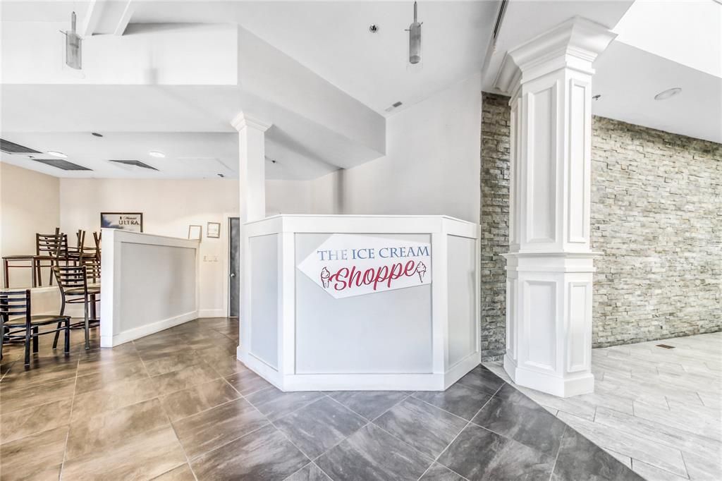 For Sale: $229,000 (4 beds, 3 baths, 1492 Square Feet)