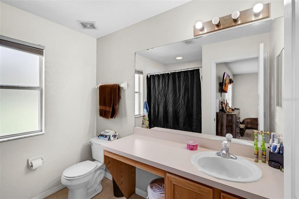 For Sale: $229,000 (4 beds, 3 baths, 1492 Square Feet)