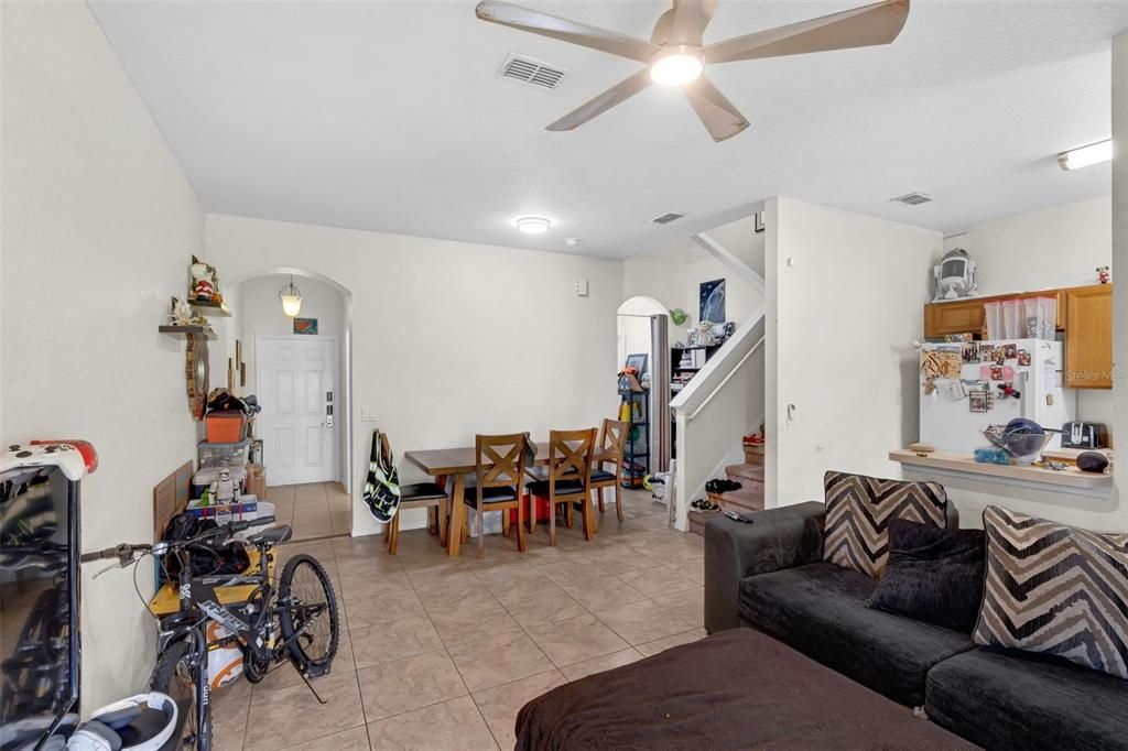 For Sale: $229,000 (4 beds, 3 baths, 1492 Square Feet)