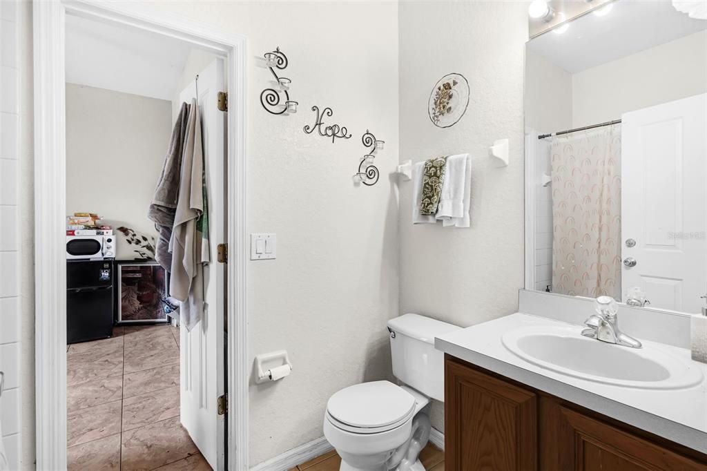 For Sale: $229,000 (4 beds, 3 baths, 1492 Square Feet)