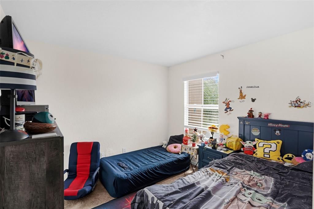 For Sale: $229,000 (4 beds, 3 baths, 1492 Square Feet)