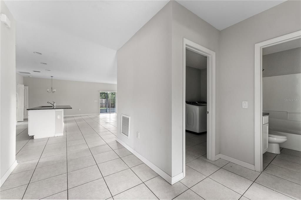 На продажу: $350,000 (3 спален, 2 ванн, 1606 Квадратных фут)