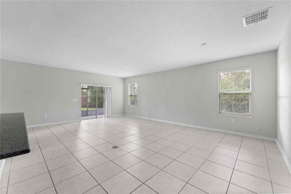 На продажу: $350,000 (3 спален, 2 ванн, 1606 Квадратных фут)