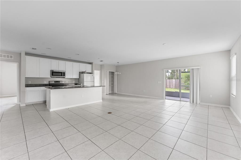 На продажу: $350,000 (3 спален, 2 ванн, 1606 Квадратных фут)