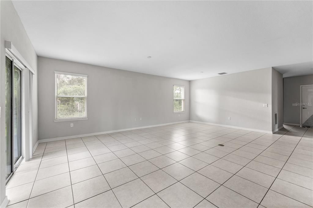 На продажу: $350,000 (3 спален, 2 ванн, 1606 Квадратных фут)