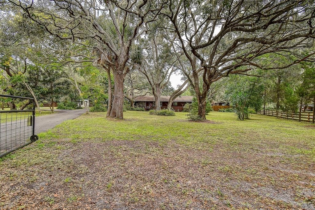 Recently Sold: $269,000 (4 beds, 3 baths, 1600 Square Feet)