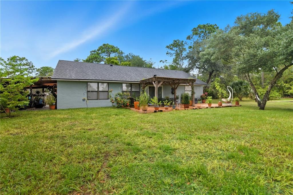 合同活跃: $360,000 (3 贝兹, 2 浴室, 1470 平方英尺)