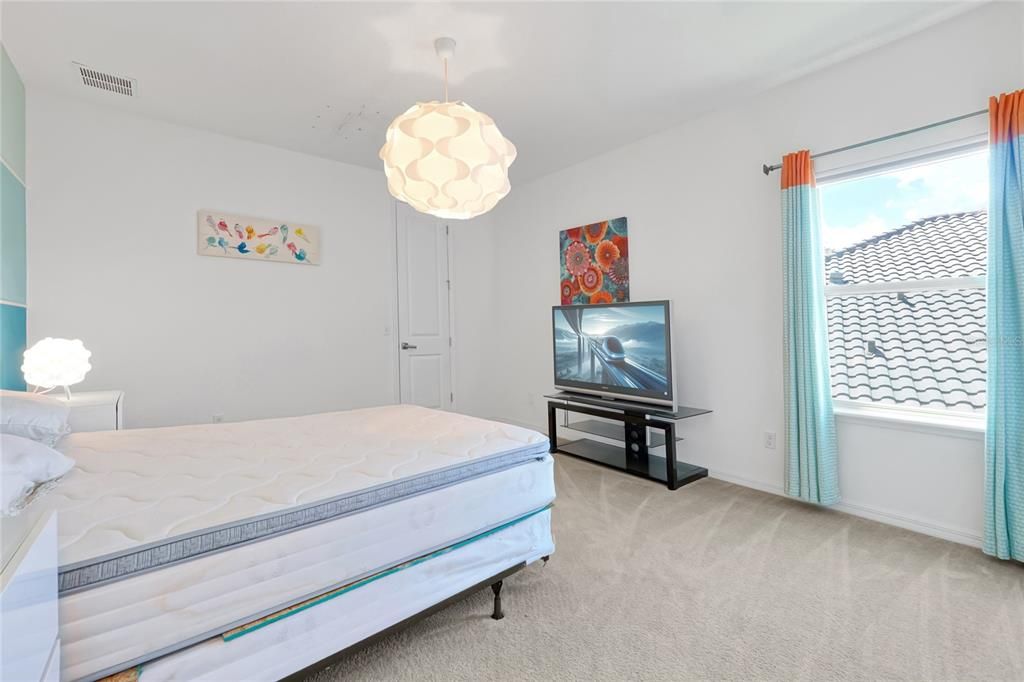 En Venta: $1,150,000 (7 camas, 5 baños, 5075 Pies cuadrados)