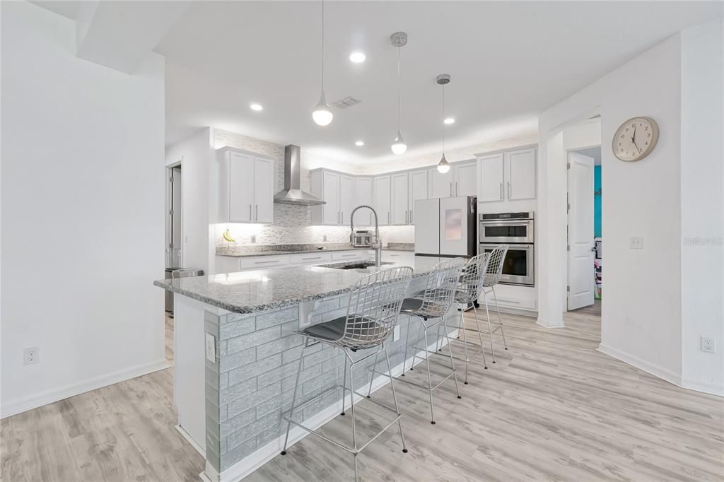 En Venta: $1,150,000 (7 camas, 5 baños, 5075 Pies cuadrados)