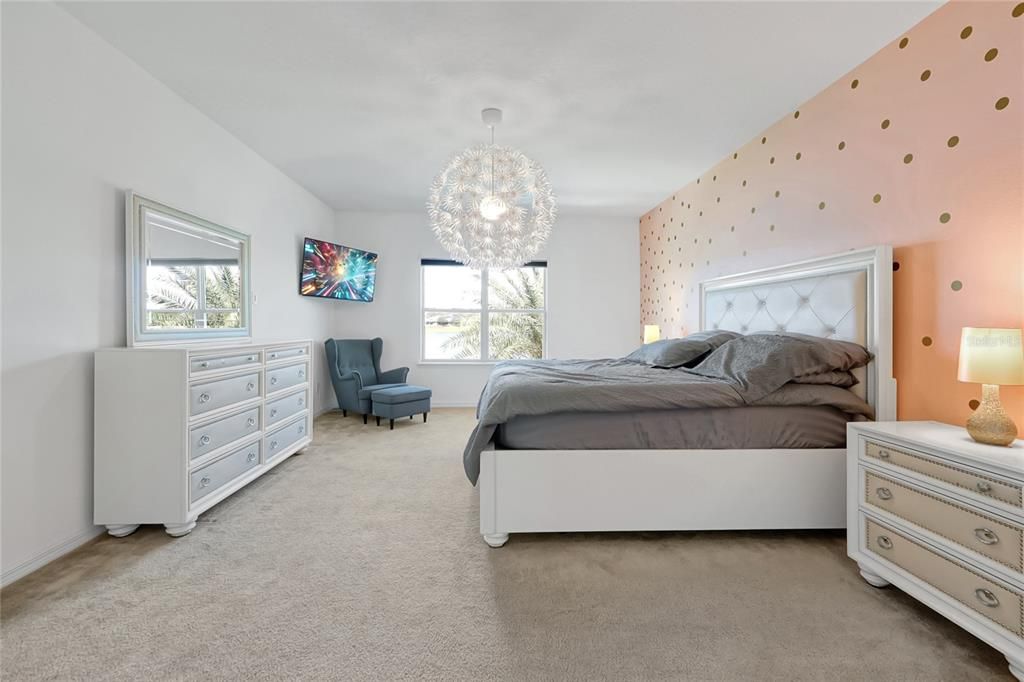 En Venta: $1,150,000 (7 camas, 5 baños, 5075 Pies cuadrados)