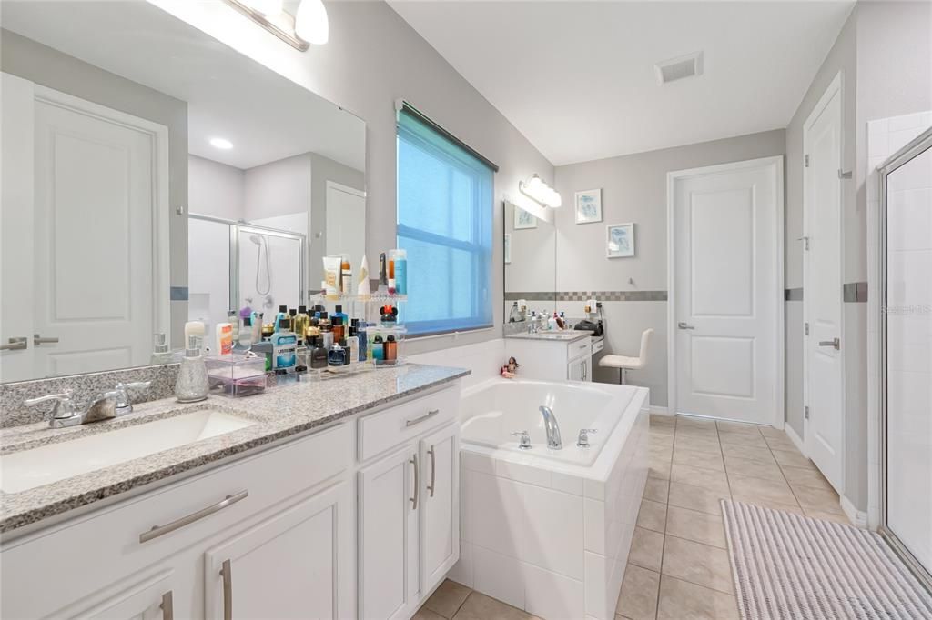 En Venta: $1,150,000 (7 camas, 5 baños, 5075 Pies cuadrados)