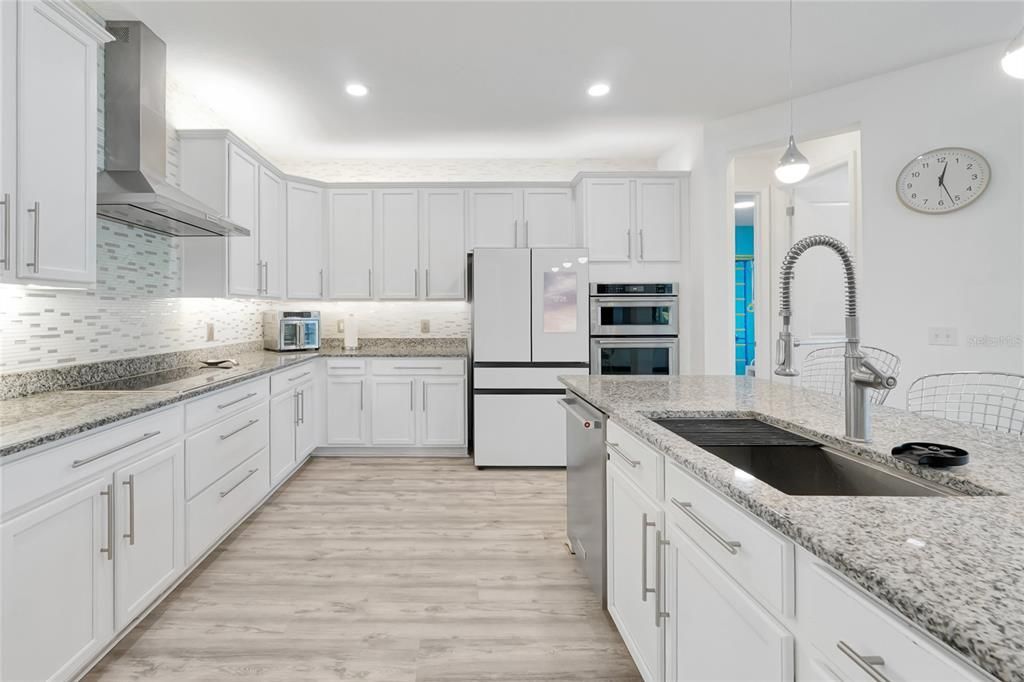 En Venta: $1,150,000 (7 camas, 5 baños, 5075 Pies cuadrados)