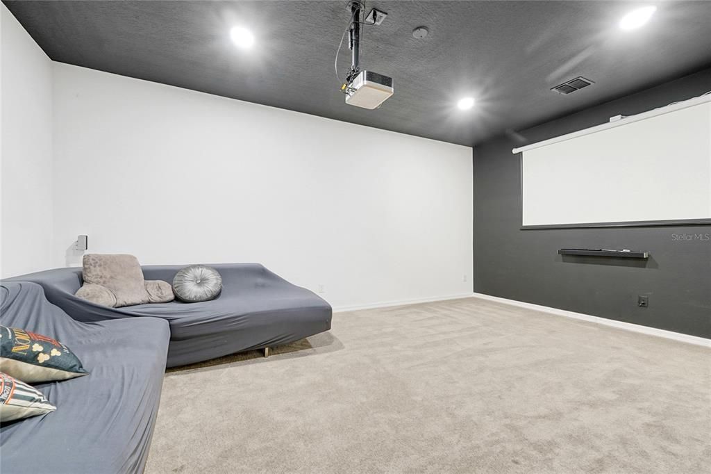 En Venta: $1,150,000 (7 camas, 5 baños, 5075 Pies cuadrados)